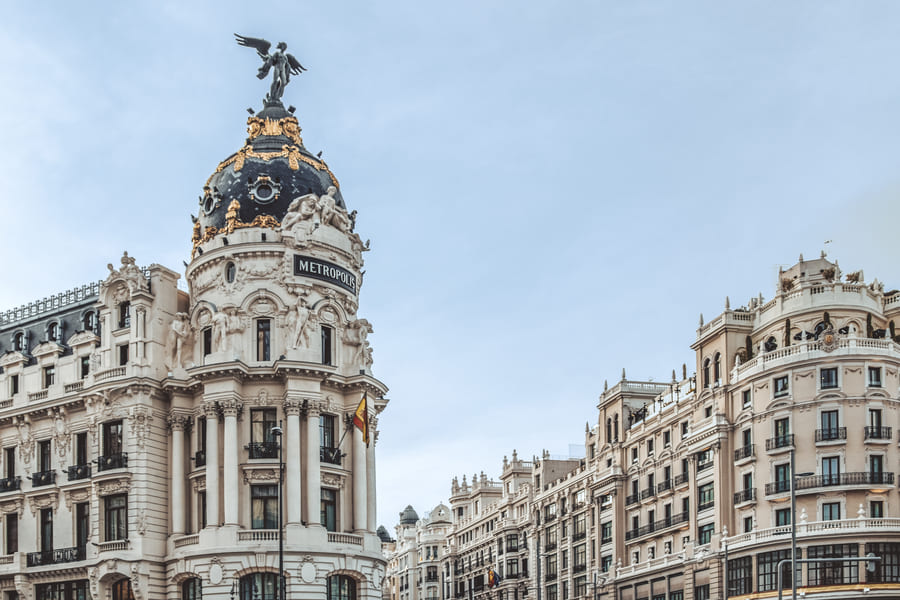 procurador para presentar escritos en Madrid ¿Puede el procurador presentar escritos por vía telemática? ¿Es necesario que el procurador esté colegiado en Madrid?